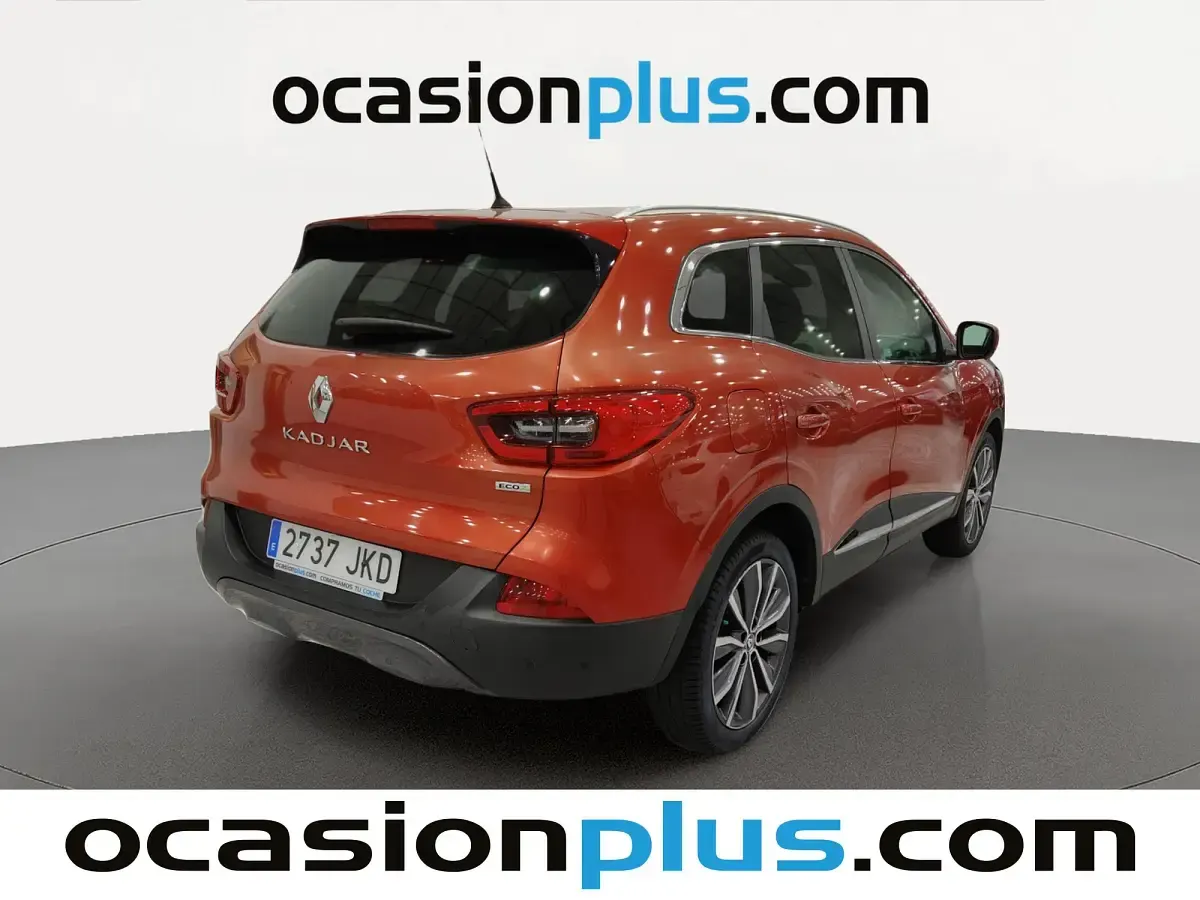 Käytetty Renault Kadjar Zen 110 HP (80 kW) 2015 Punainen Katumaasturi
