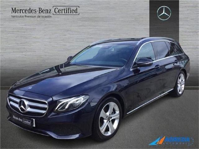 Usado Mercedes E220 194 CV (142 kW) 2018 Azul Familiar