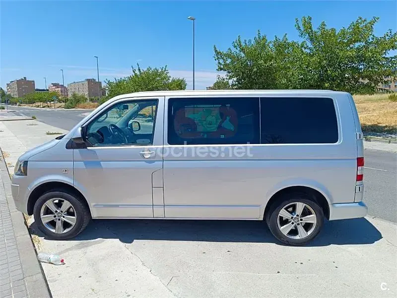 Käytetty VW Transporter 102 HP (75 kW) 2011 Harmaa Van