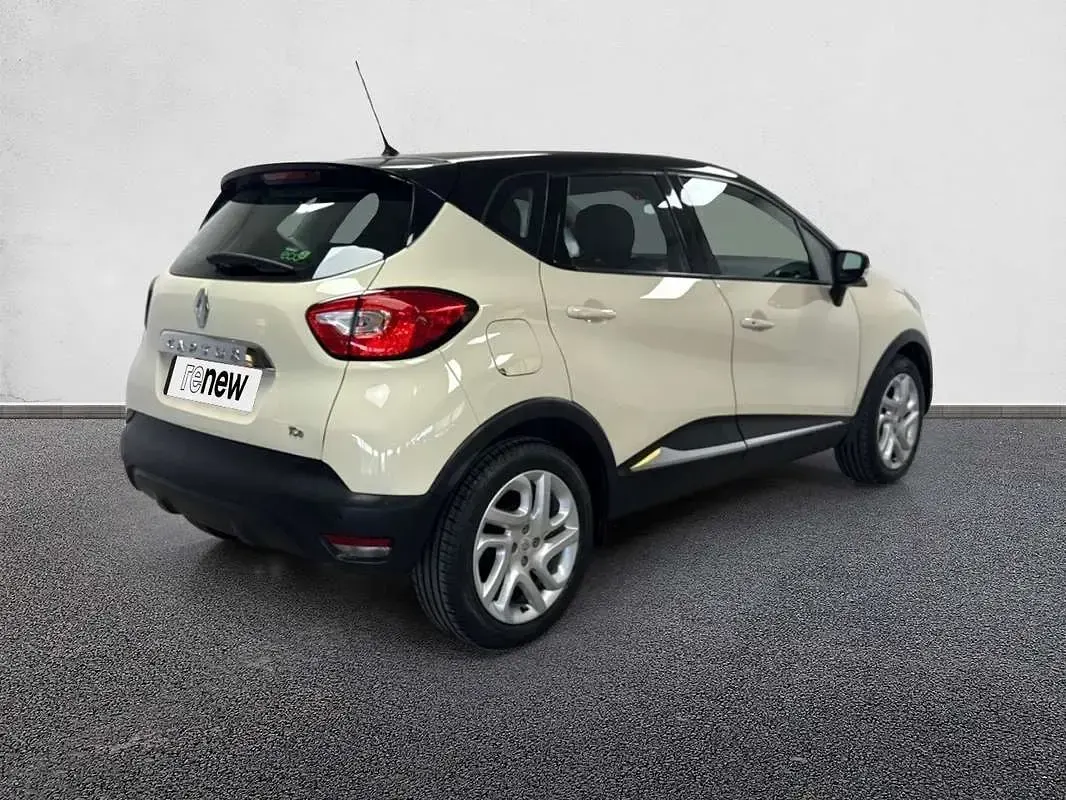 Usado Renault Captur Zen 90 CV (66 kW) 2015 SUV