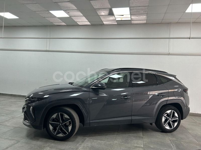 Gris / plata Usado 2024 Hyundai Tucson SUV | 35.990 € - Imagen 1/4