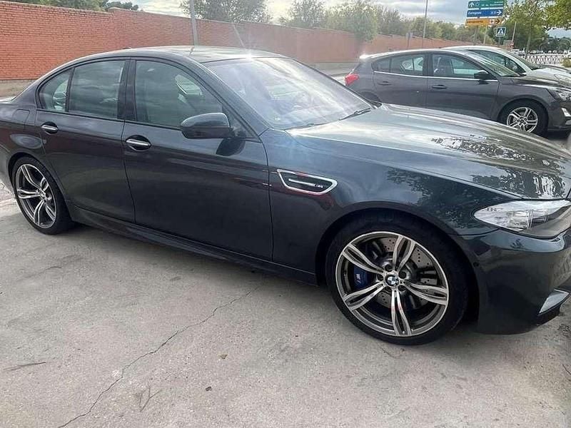 Usado BMW M5 560 CV (411 kW) 2011 Gris Berlina