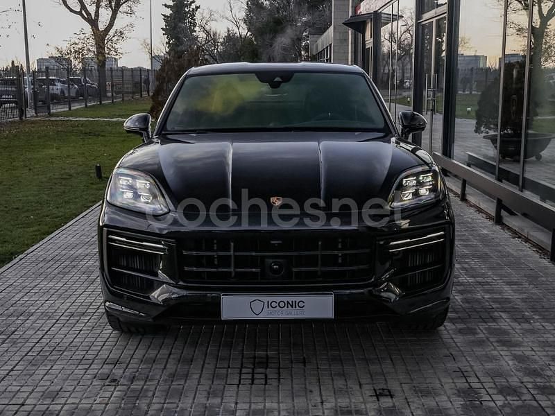 Usado Porsche Cayenne Turbo E-Hybrid 739 CV (543 kW) 2025 Negro SUV