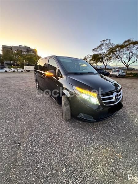 Usado Mercedes V220 Avantgarde 163 CV (119 kW) 2015 Negro Monovolumen