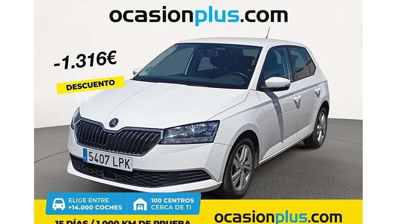 Blanco Usado 2021 Skoda Fabia Ambition Utilitario | 13.164 € (Precio justo) - Imagen 1/4