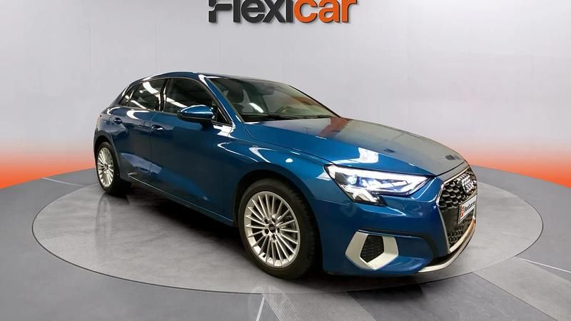 Usado Audi A3 Advanced Plus 110 CV (80 kW) 2022 Azul Berlina
