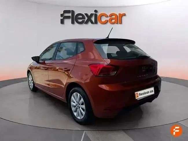Usado Seat Ibiza Style 115 CV (84 kW) 2020 Naranja Utilitario
