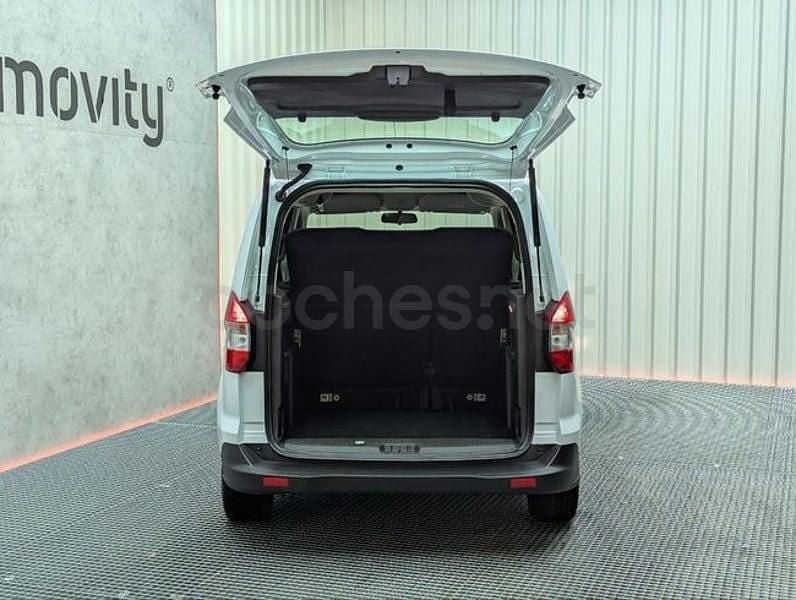 Usado Ford Tourneo Courier Ambiente 75 CV (55 kW) 2019 Blanco Monovolumen