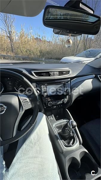Usado Nissan Qashqai N-TEC 110 CV (80 kW) 2015 Gris / plata SUV