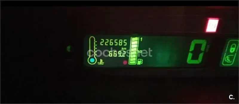 Usado Citroën Xsara Picasso 92 CV (67 kW) 2007 Gris / plata Monovolumen