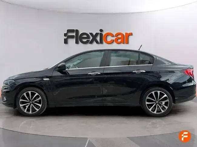 Usado Fiat Tipo Lounge 95 CV (69 kW) 2020 Negro Berlina