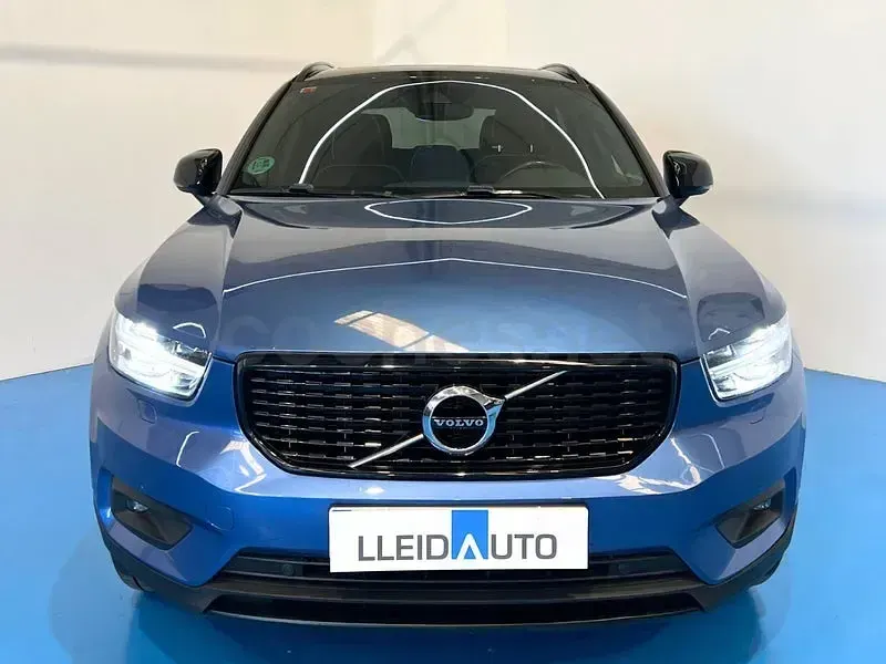 Usado Volvo XC40 R-Design 190 CV (139 kW) 2018 Azul SUV