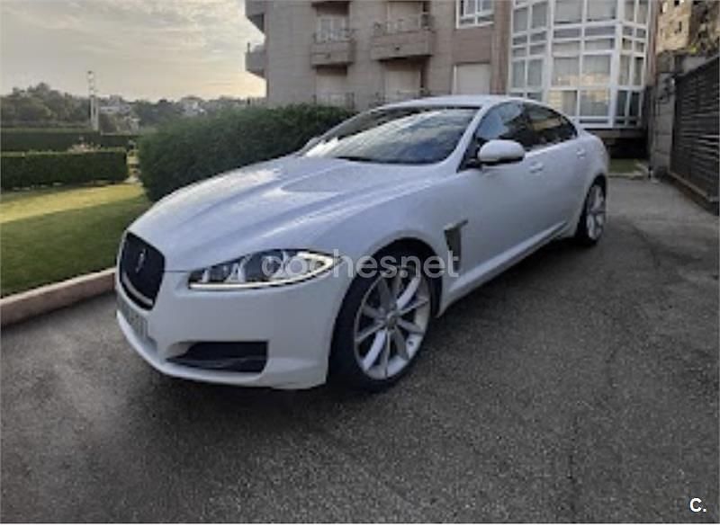 Usado Jaguar XF Premium Luxury 190 CV (139 kW) 2014 Blanco Berlina