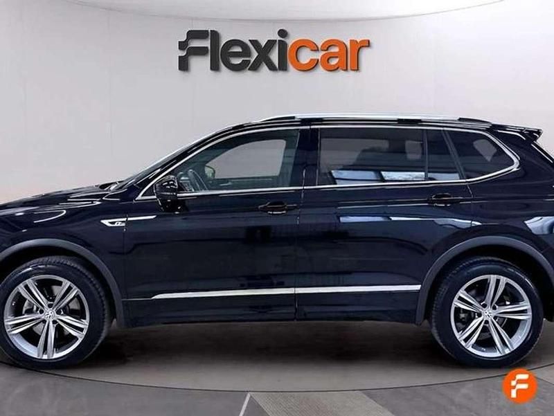 Usado VW Tiguan Sportline 150 CV (110 kW) 2021 Negro SUV