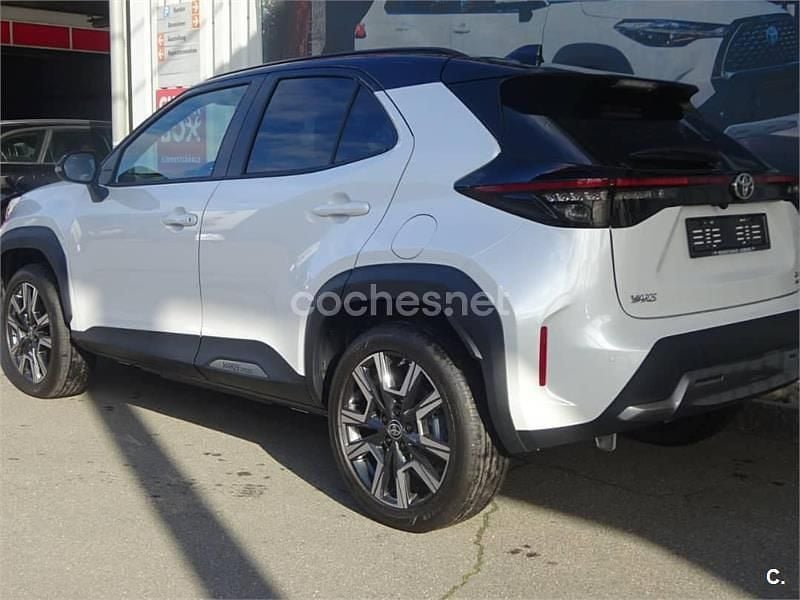 Usado Toyota Yaris Cross Edition 130 CV (95 kW) 2025 Blanco SUV
