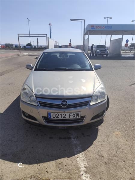 Beige Usado 2007 Opel Astra Enjoy Berlina | 2500 € (Super precio) - Imagen 1/4