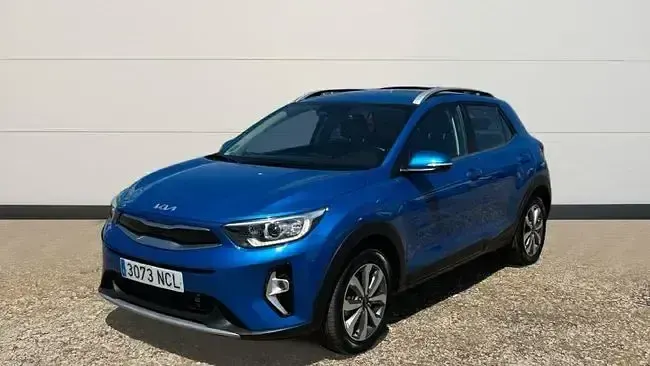 Usado Kia Stonic 100 CV (73 kW) 2025 Azul SUV