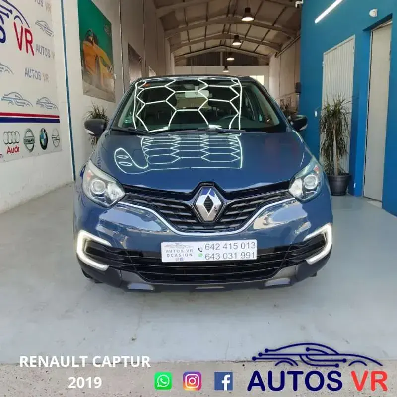 Usado Renault Captur Life 90 CV (66 kW) 2019 Azul SUV
