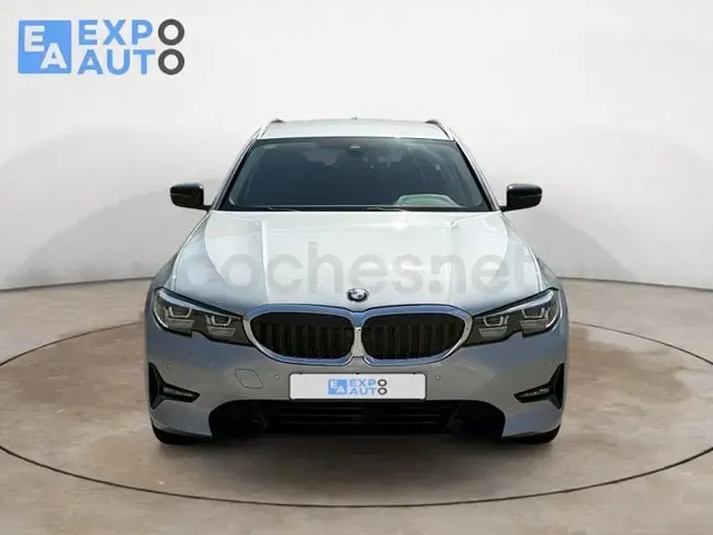 Usado BMW 320 Comfort Edition 190 CV (139 kW) 2020 Gris / plata Familiar