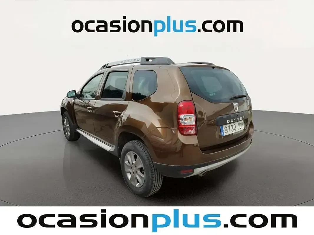 Usado Dacia Duster Lauréate 90 CV (66 kW) 2015 Marrón SUV