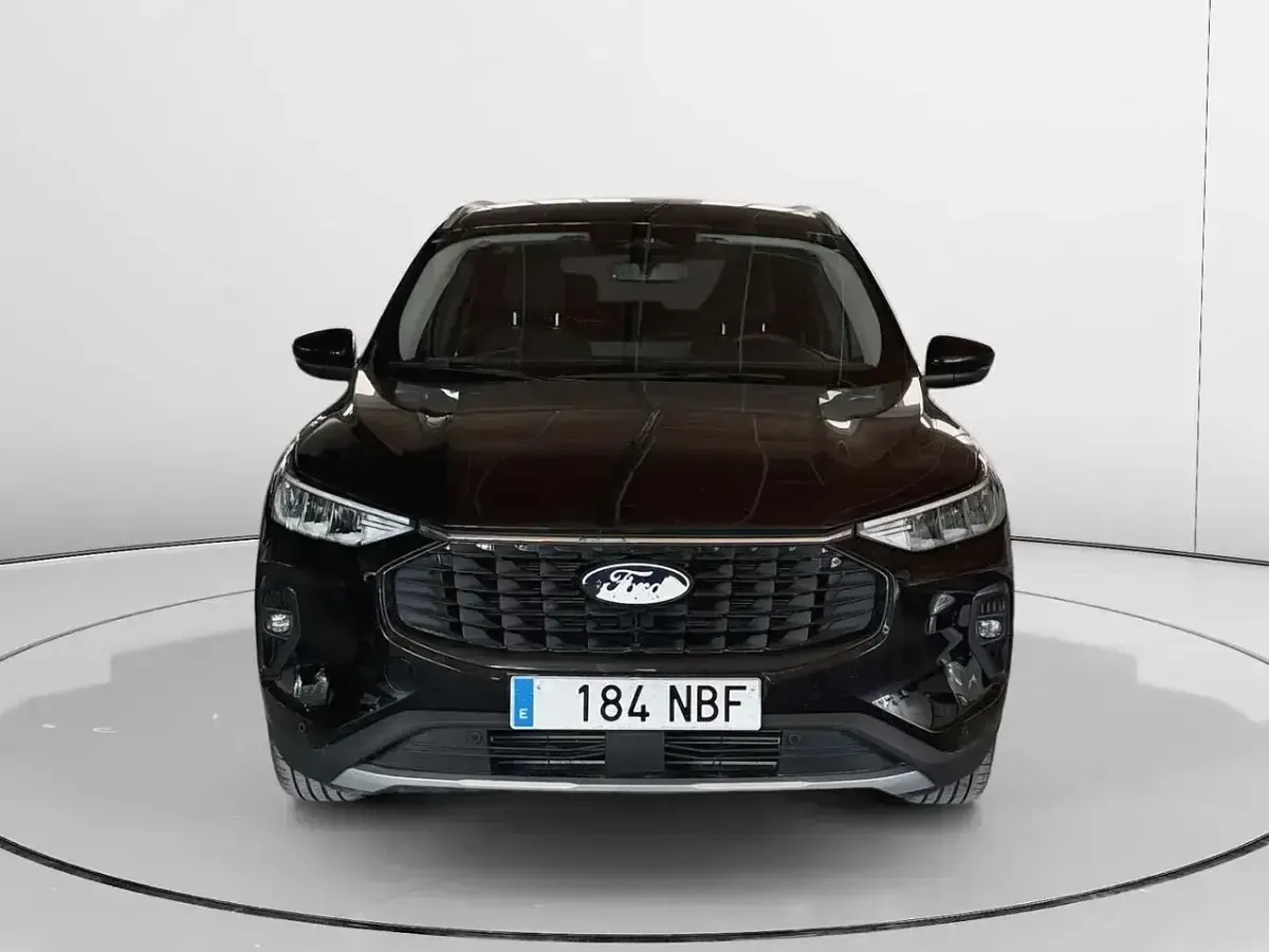 Usado Ford Kuga Titanium 150 CV (110 kW) 2025 Negro SUV