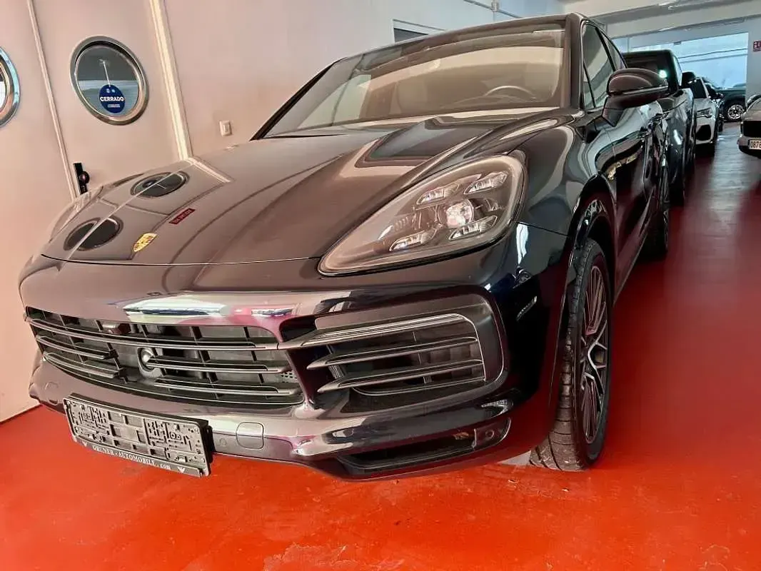Usado Porsche Cayenne 462 CV (339 kW) 2022 Negro SUV