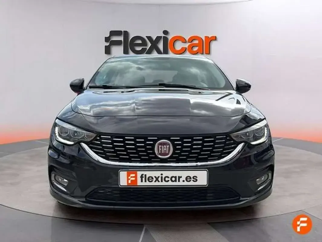 Usado Fiat Tipo Lounge 95 HP (69 kW) 2020 Preto Sedan