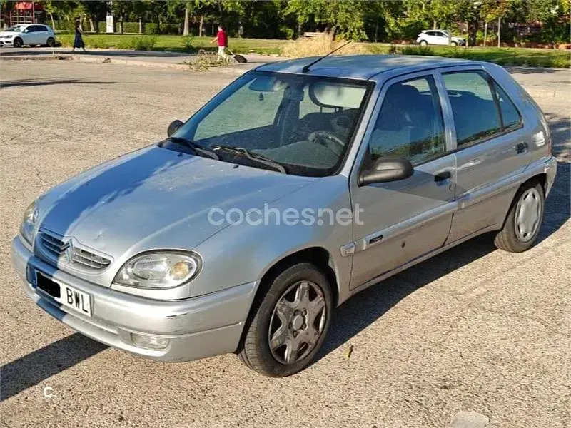 Usado Citroën Saxo 58 CV (42 kW) 2002 Blanco Utilitario