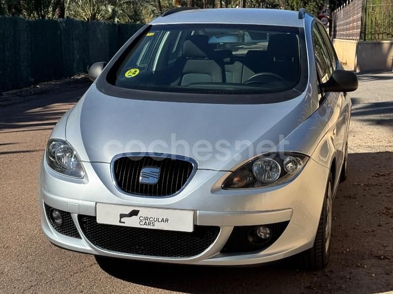 Gris / plata Usado 2007 Seat Altea XL Reference Monovolumen | 6500 € (Precio justo) - Imagen 1/4