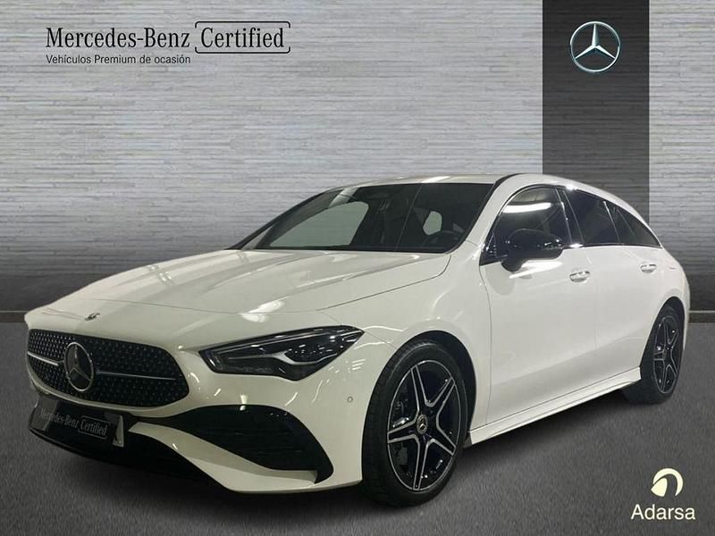 Blanco Usado 2024 Mercedes CLA200 Shooting Brake AMG line Familiar | 37.900 € (Precio justo) - Imagen 1/4