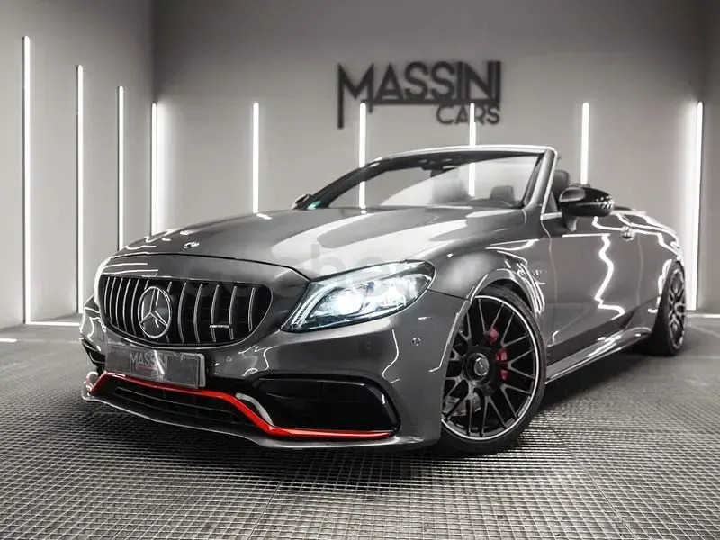 Usado Mercedes C63S AMG 510 CV (375 kW) 2019 Gris / plata Descapotable