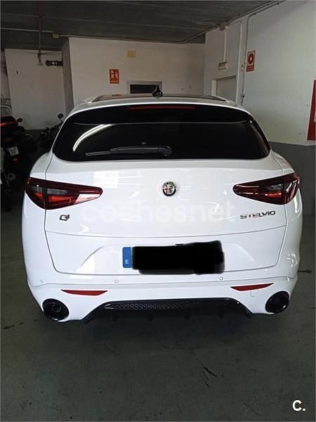 Usado Alfa Romeo Stelvio Veloce 210 CV (154 kW) 2023 Blanco SUV