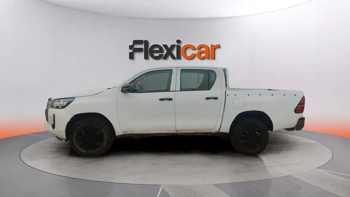 Usado Toyota HiLux 150 CV (110 kW) 2021 Blanco Pickup/Camioneta