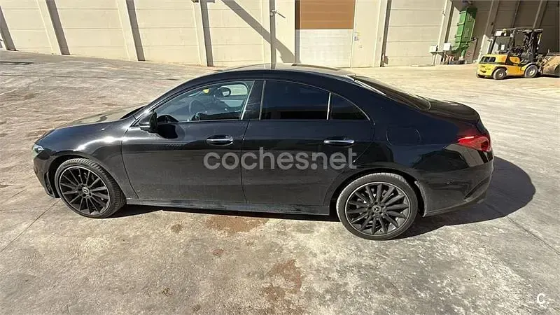 Usado Mercedes CLA250e 218 CV (160 kW) 2022 Negro Berlina