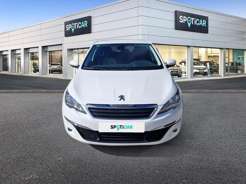 Usado Peugeot 308 Active 130 CV (95 kW) 2017 Blanco Berlina