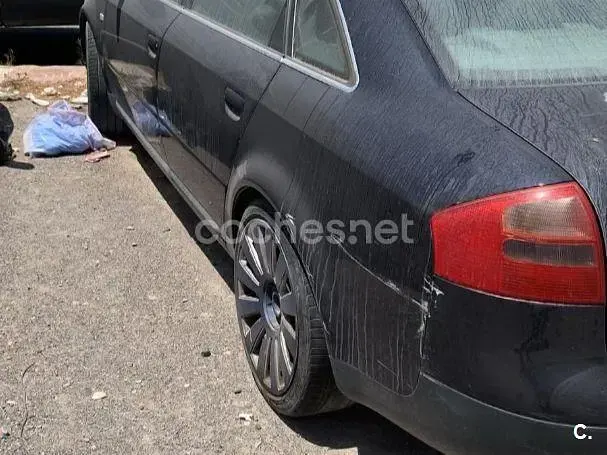 Usado Audi A6 150 CV (110 kW) 1999 Negro Berlina