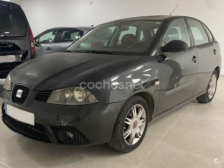 Usado Seat Ibiza Reference 75 CV (55 kW) 2006 Negro Utilitario