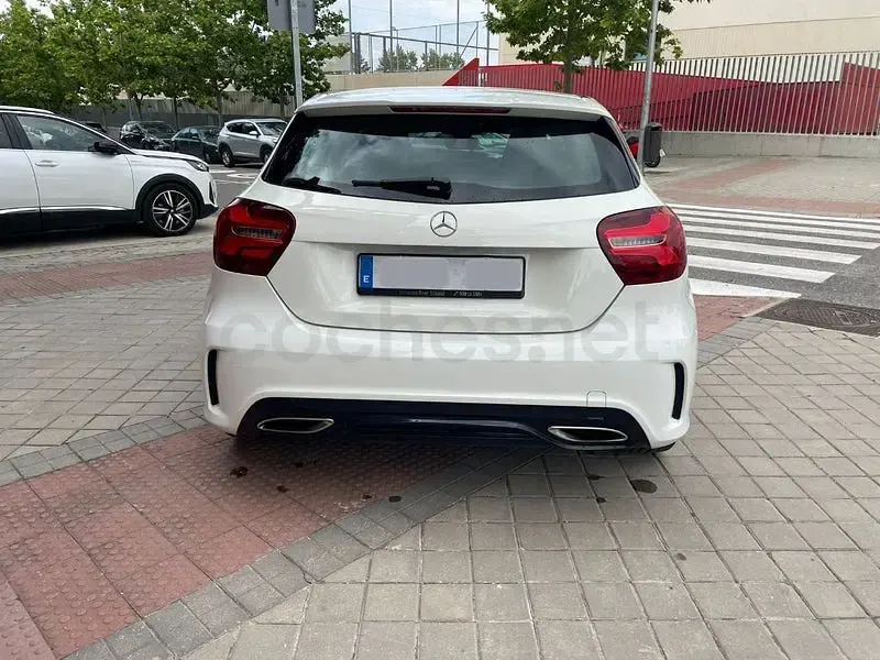 Usado Mercedes A180 122 CV (89 kW) 2017 Blanco Utilitario