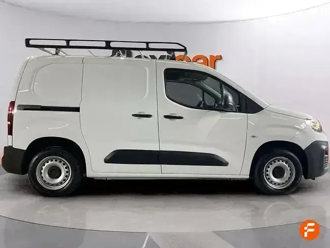 Usado Citroën Berlingo Feel 76 CV (55 kW) 2019 Blanco Monovolumen