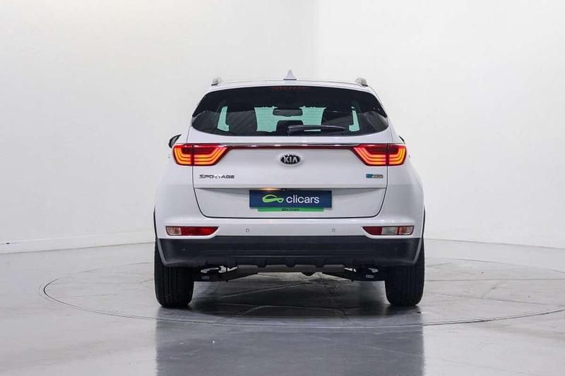 Usado Kia Sportage 116 CV (85 kW) 2016 Blanco SUV