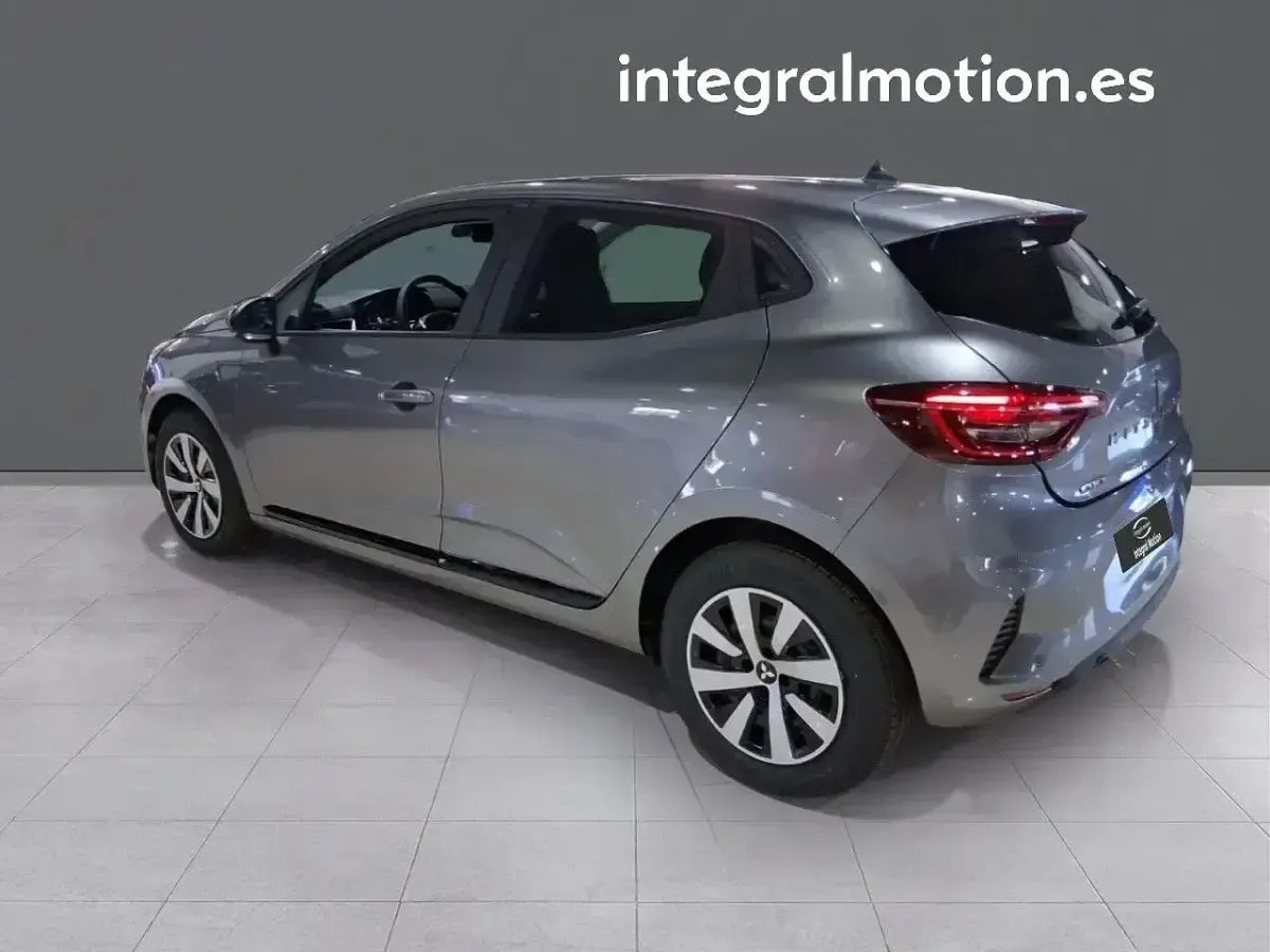 Nuevo Mitsubishi Colt Motion 100 CV (73 kW) 2026 Gris Utilitario