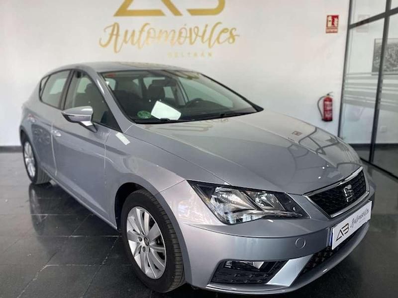 Usado Seat Leon Reference 116 CV (85 kW) 2019 Gris Utilitario