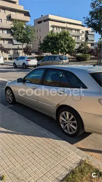 Usado Lexus IS300 213 CV (156 kW) 2004 Gris / plata Familiar