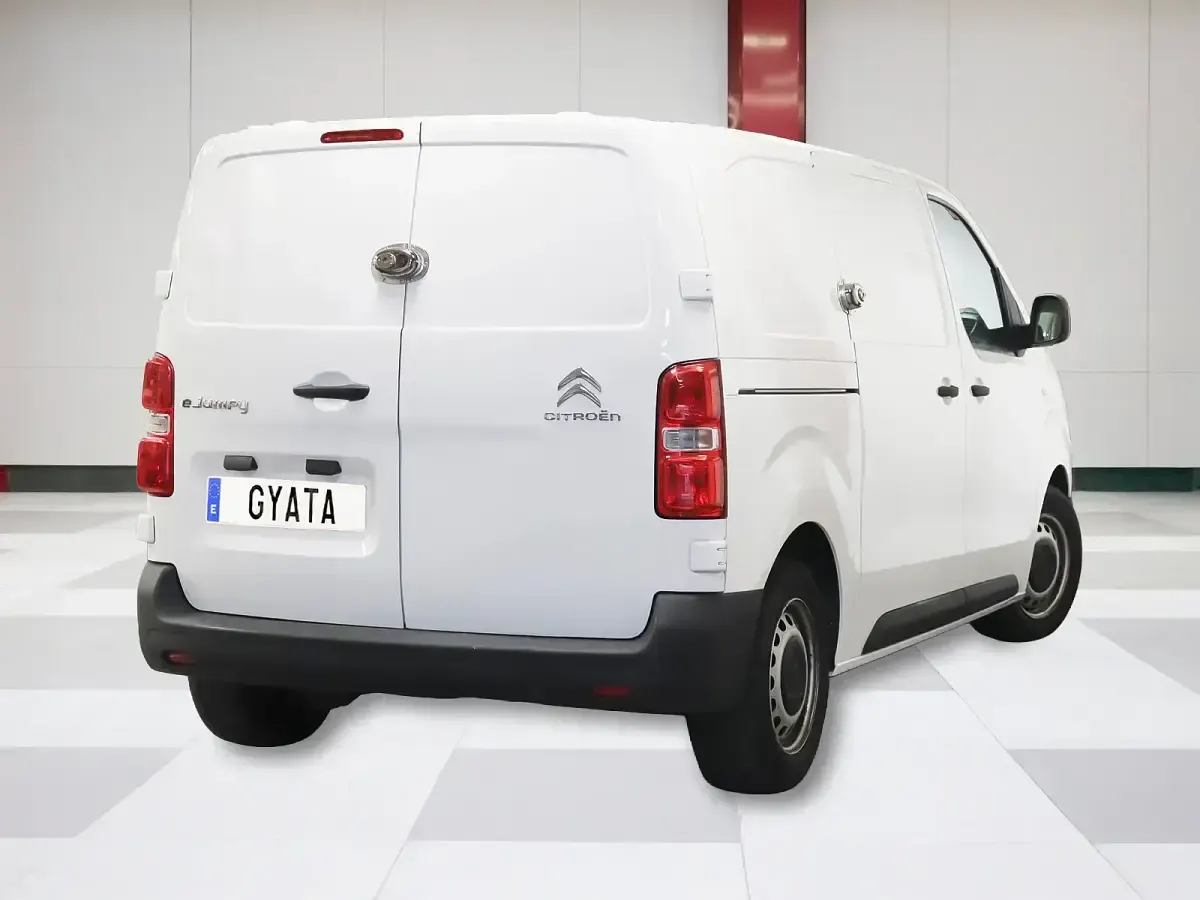 Usado Citroën e-Jumpy 100 kW (136 CV) 2022 Blanco Monovolumen