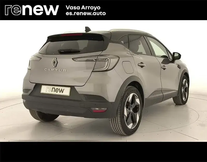 Usado Renault Captur Techno 100 CV (73 kW) 2025 Gris SUV