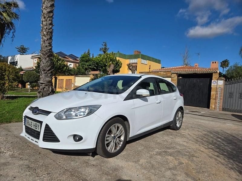 Usado Ford Focus 109 CV (80 kW) 2011 Blanco Berlina