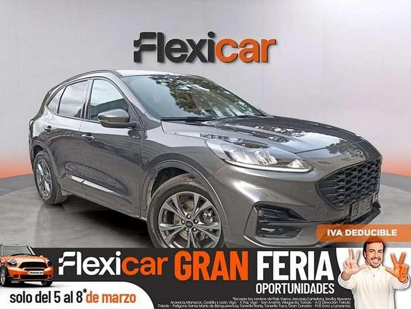 Usado Ford Kuga ST-Line 120 CV (88 kW) 2024 Gris SUV