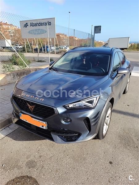 Usado Cupra Formentor 150 CV (110 kW) 2023 Gris / plata SUV