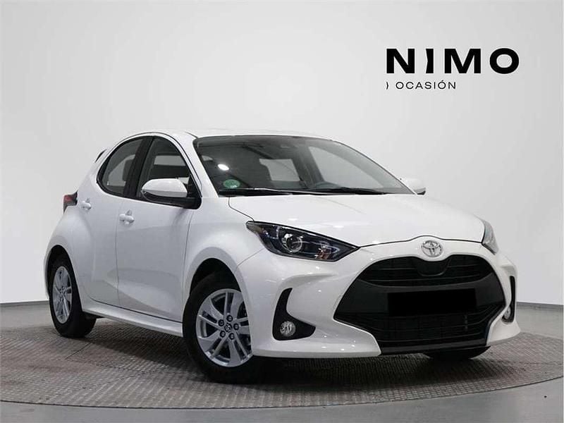 Usado Toyota Yaris Edition 125 CV (91 kW) 2021 Utilitario