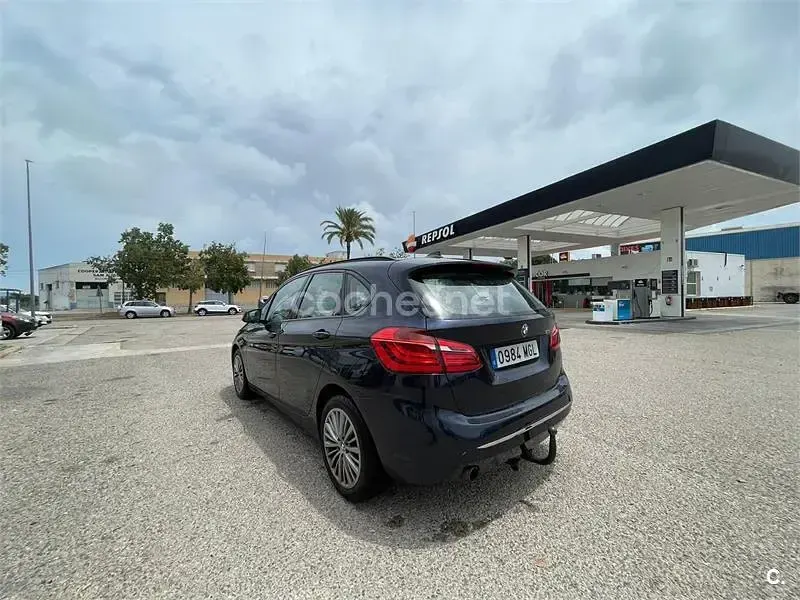 Usado BMW 218 136 CV (100 kW) 2015 Azul Familiar